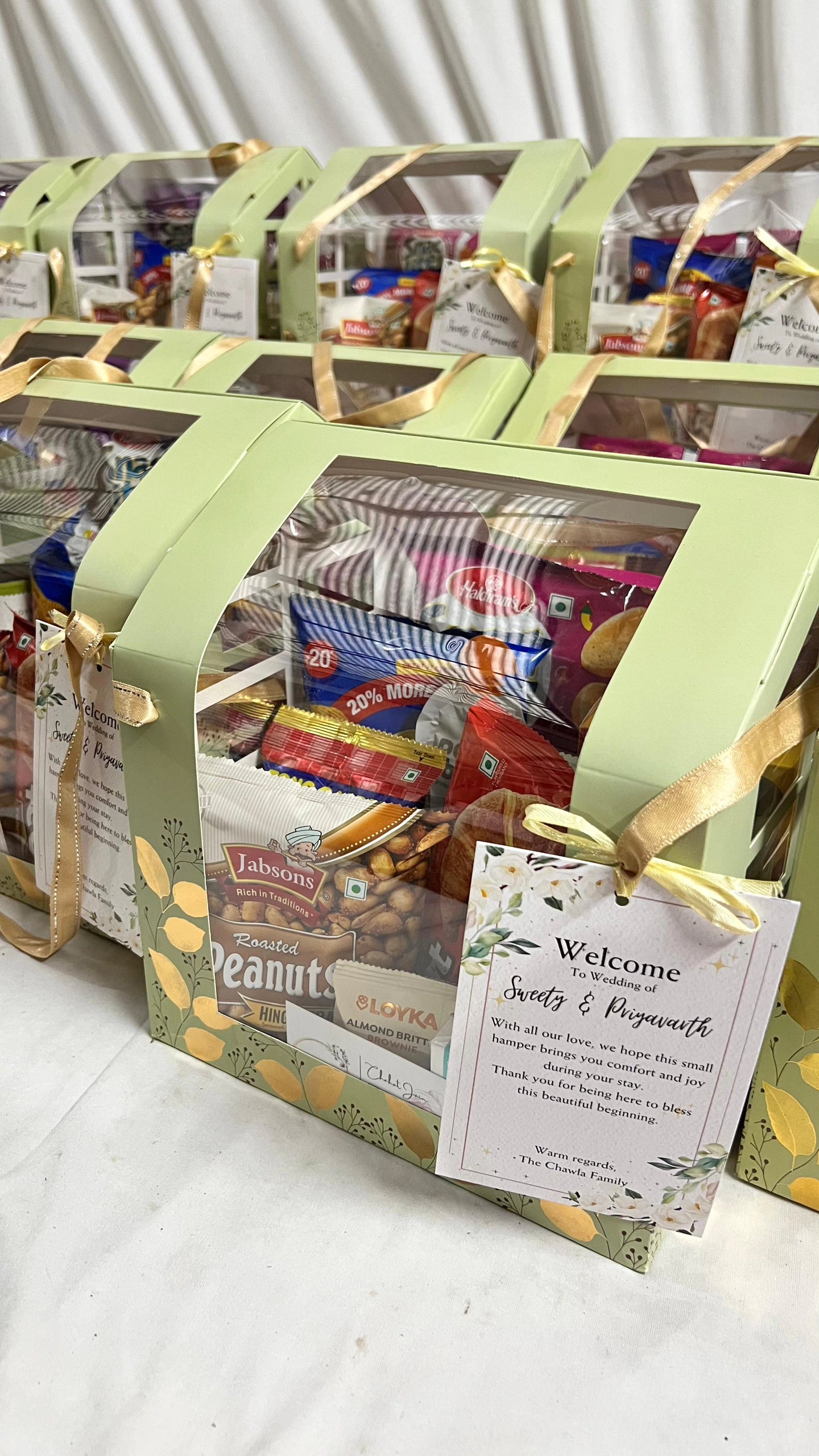 Hut Shape Hamper Box with Gold Foiling (10"x10"x8")