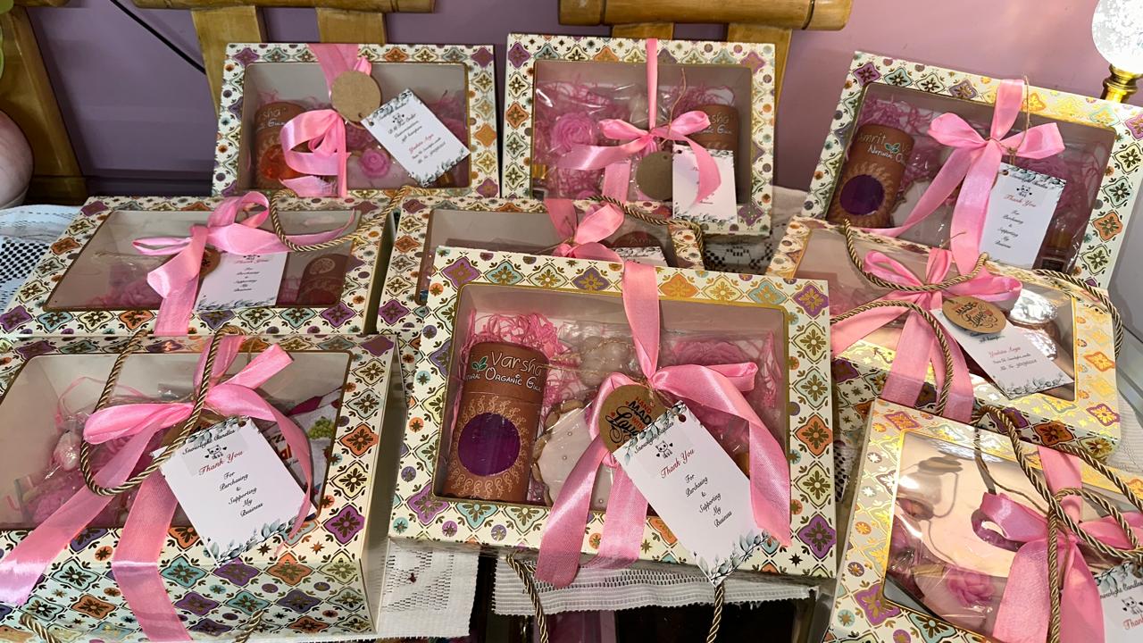 Multi Colour Hamper Box with dori  (10" x 7" x 3.5" )
